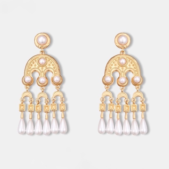 🖤LAST ONE🖤Tassel Dangle Gold Earrings - Picture 2 of 7